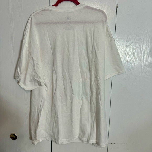 NWT. Disney Mickey And Minnie Meet Me On Main Street Adult tee Shirt size: 3X. - Picture 9 of 11